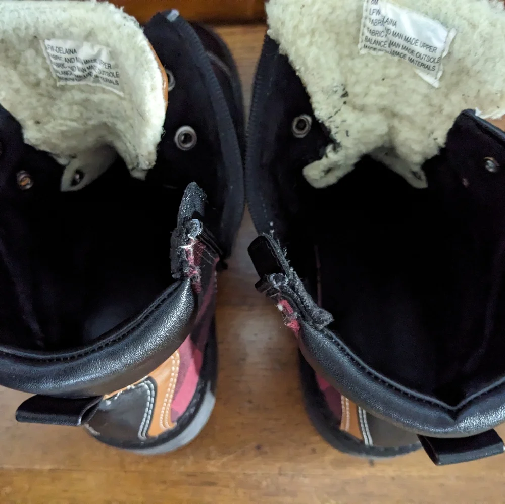 London Fog Black/Maroon Plaid Ankle Boots sz 8 Zip & Tie So Cute Very Good Cond! - Picture 5 of 11